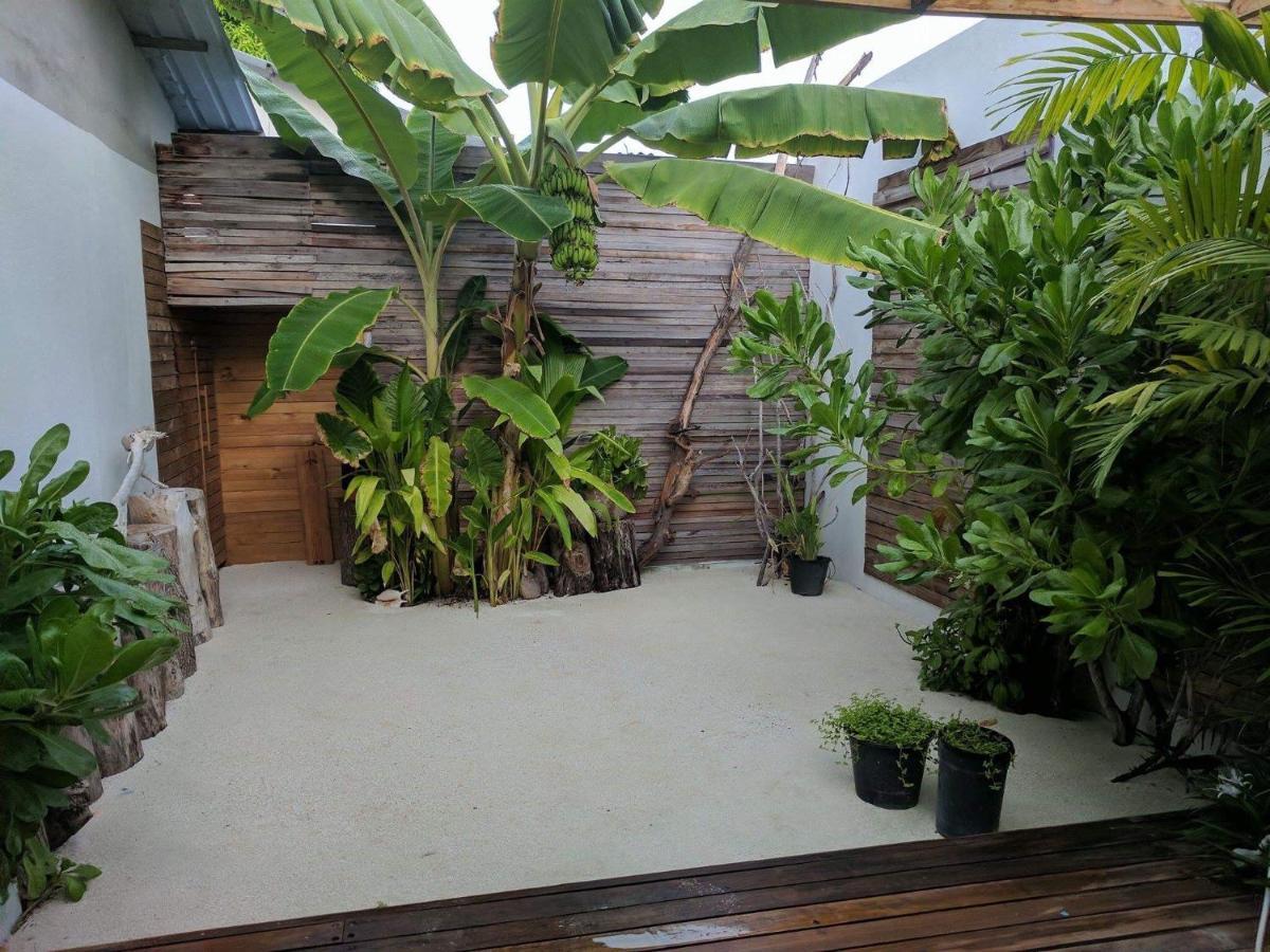 Rasdhoo Wave Blue Bed & Breakfast Bagian luar foto