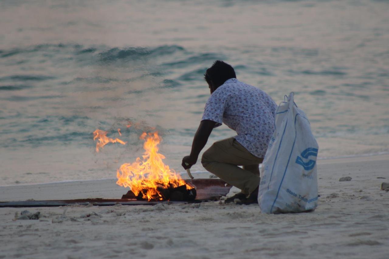 Rasdhoo Wave Blue Bed & Breakfast Bagian luar foto