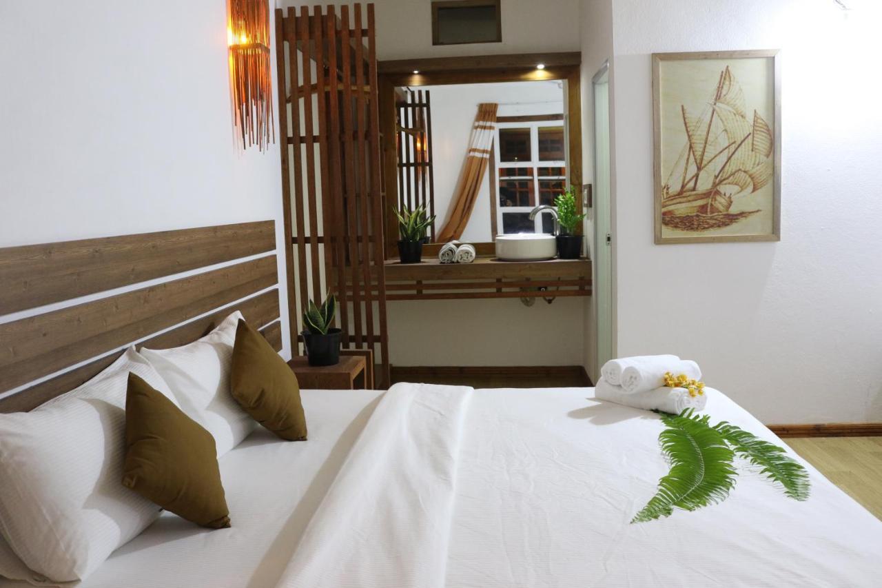 Rasdhoo Wave Blue Bed & Breakfast Bagian luar foto