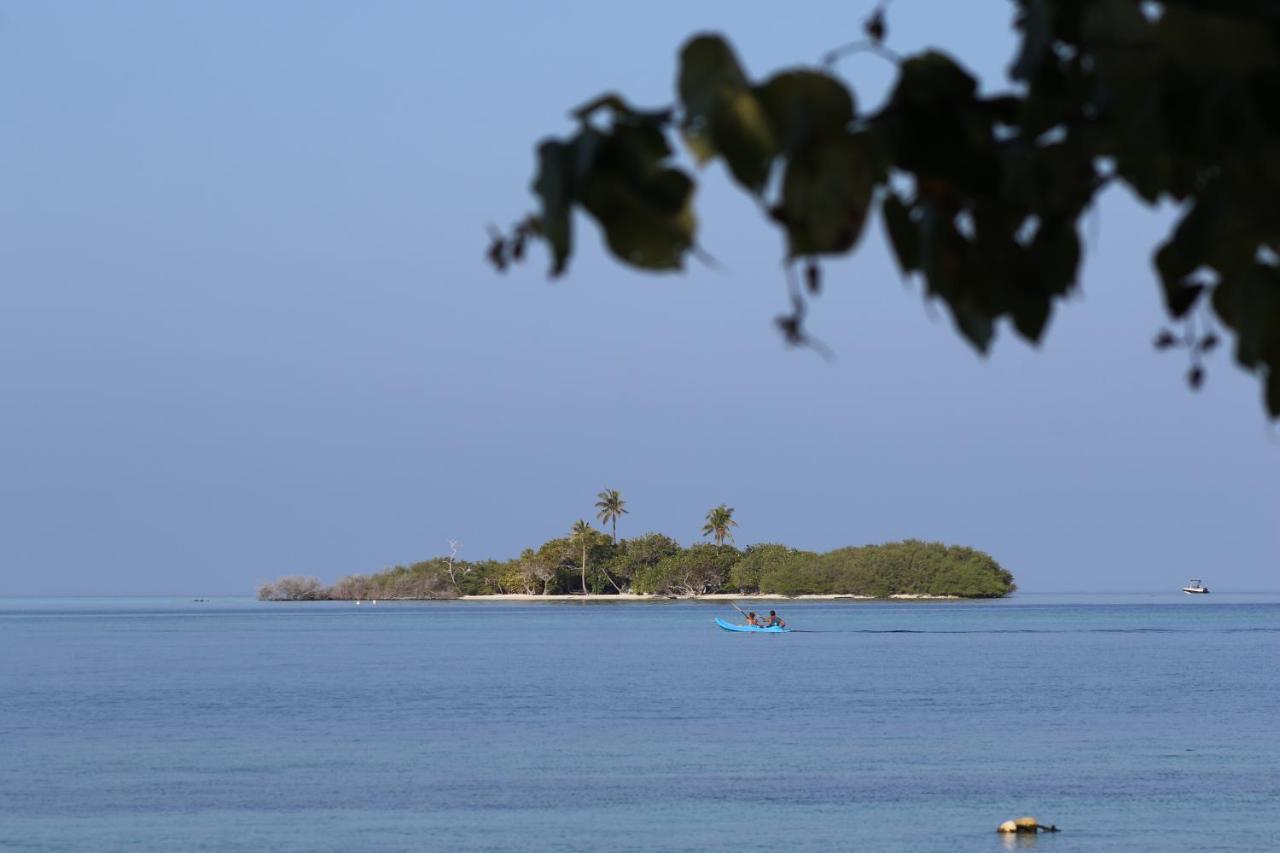 Rasdhoo Wave Blue Bed & Breakfast Bagian luar foto