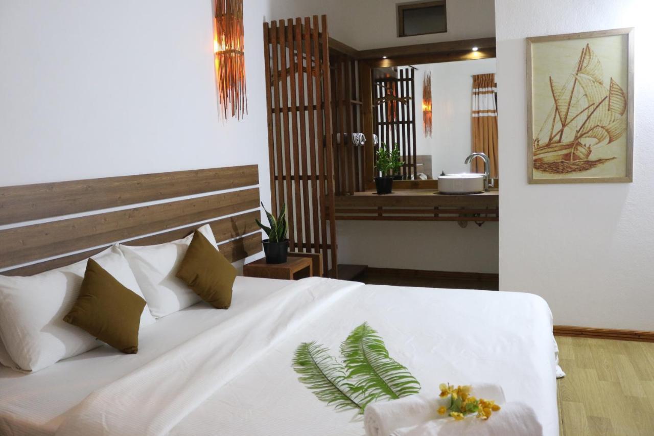 Rasdhoo Wave Blue Bed & Breakfast Bagian luar foto