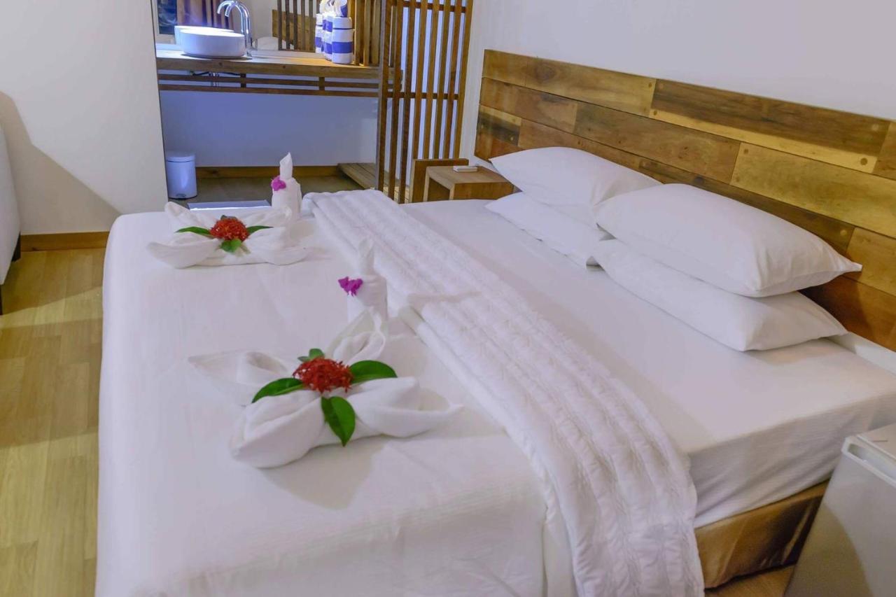 Rasdhoo Wave Blue Bed & Breakfast Bagian luar foto
